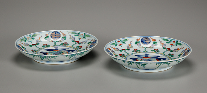Pair of Deep Plates Slider Image 2